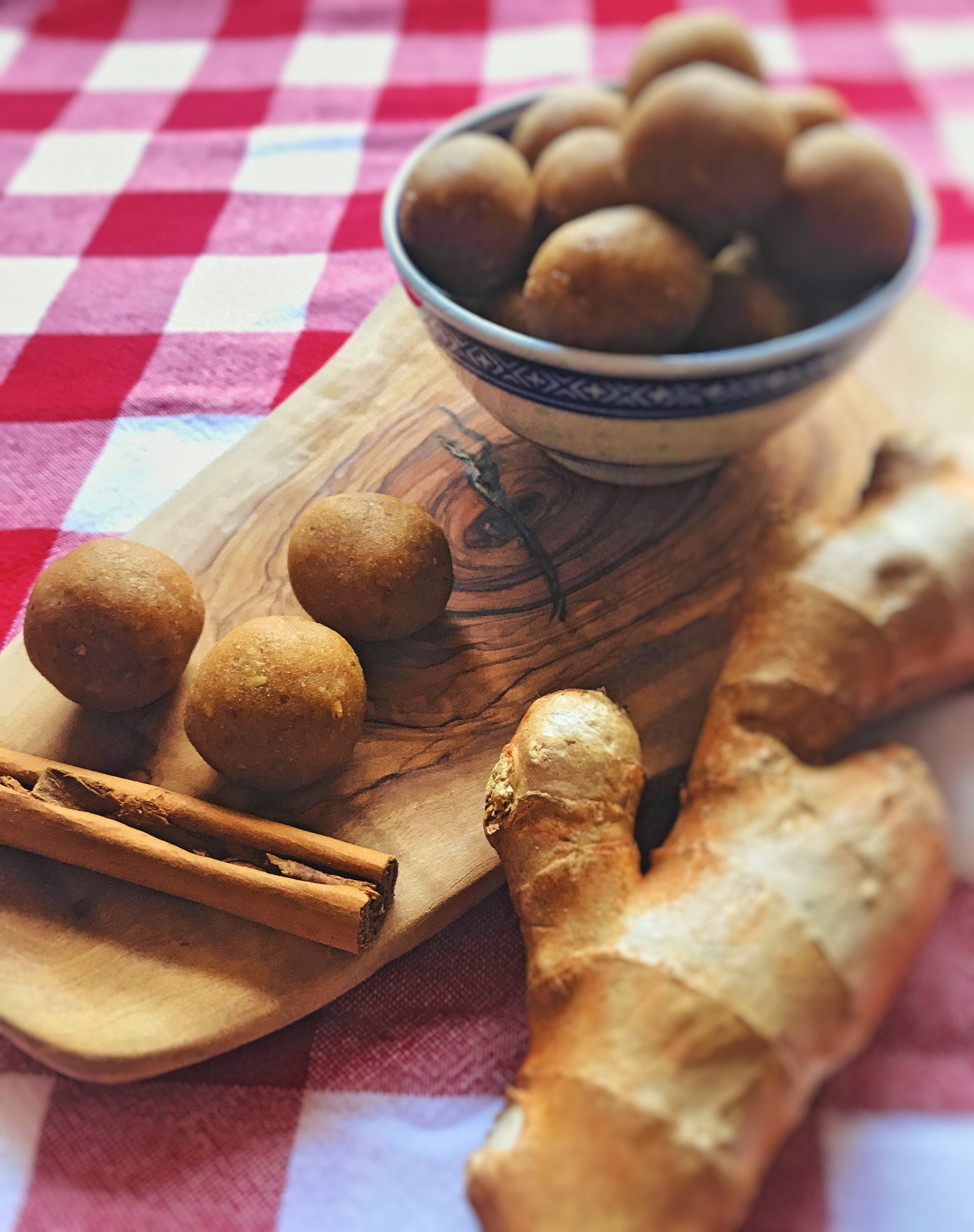Ginger biscuit energy balls – gluten, wheat and refined sugar free
